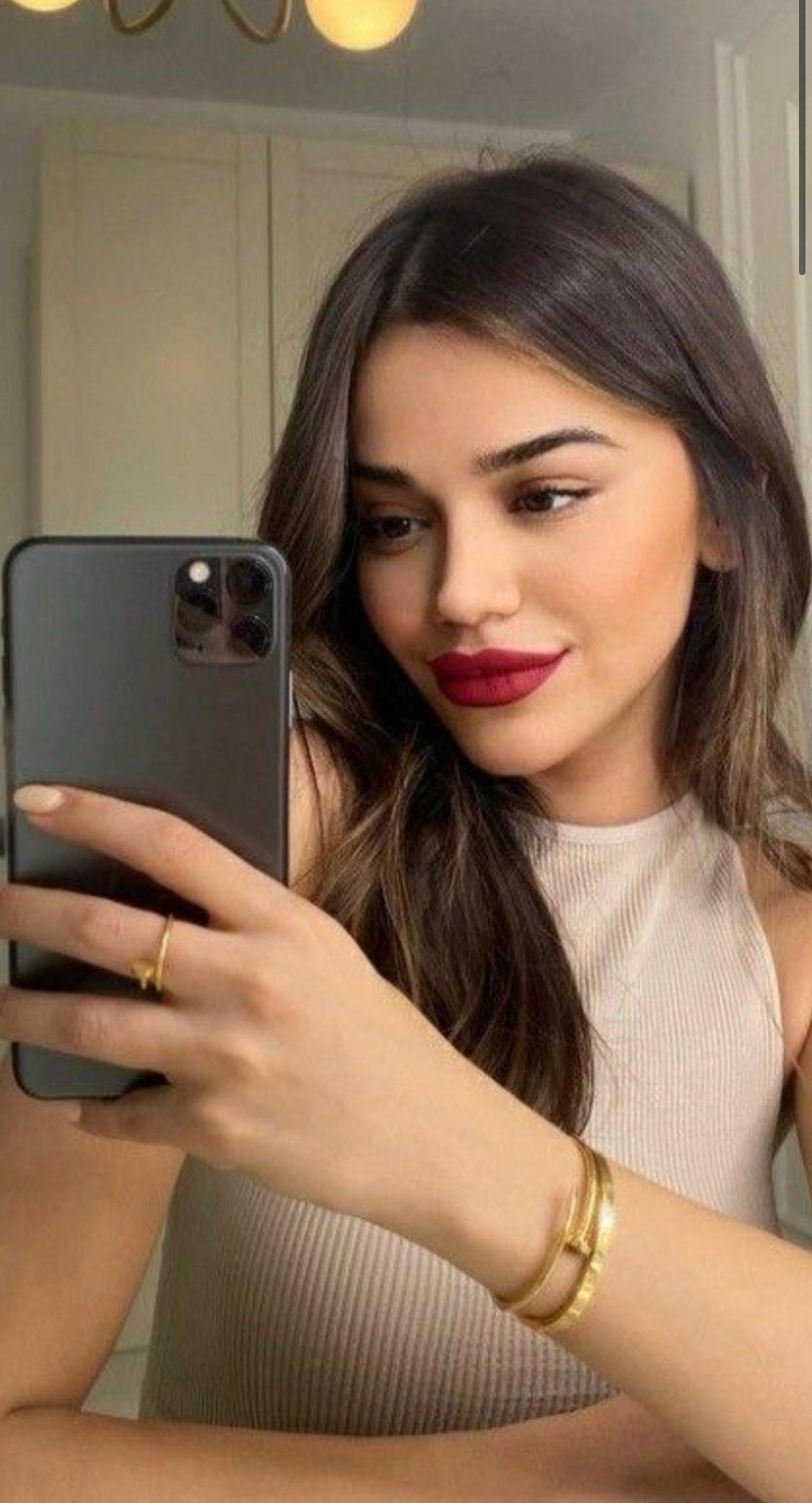 Yıldırım Escort – Bursa’da Sıcak İletişim, Konforlu Ortam ve Seçkin Randevular